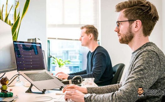 AI带货,卷不死真人主播